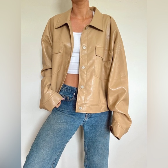 Aritzia Wilfred Vegan Leather Ganna Jacket- Sandy Beige- 2XL - Picture 4 of 5